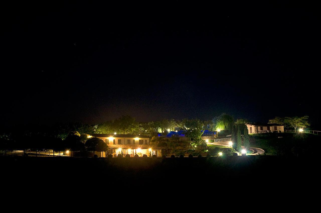 Agriturismo Le Ginestre Capodimonte Esterno foto
